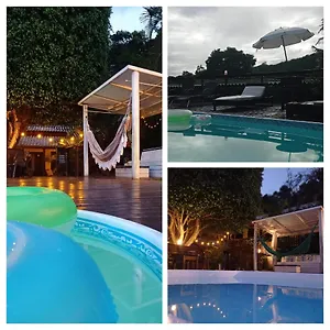 3* Estalagem Aloha House